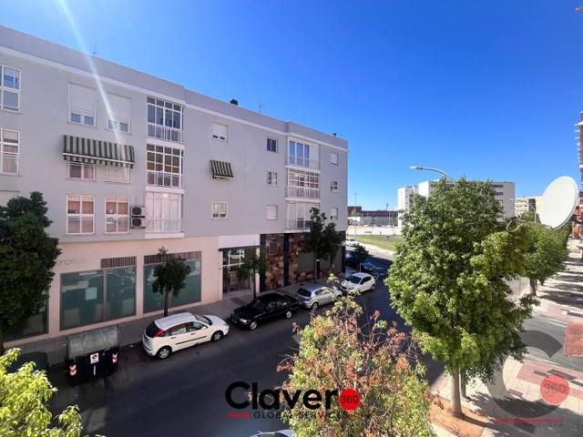 Piso en venta en Badajoz photo 0