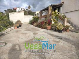 Casa con terreno en venta en Almuñécar photo 0