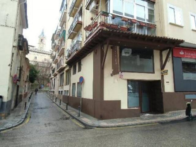 Local comercial en venta en Cuenca, Centro photo 0