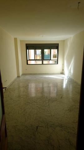 Piso en venta en Córdoba, Ciudad Jardin - Avda. Medina Azahara photo 0