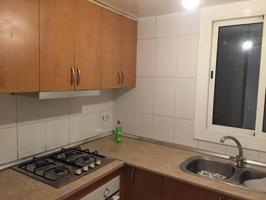 Edificio en venta en Vilafranca del Penedès, Vilafranca del Penedès photo 0