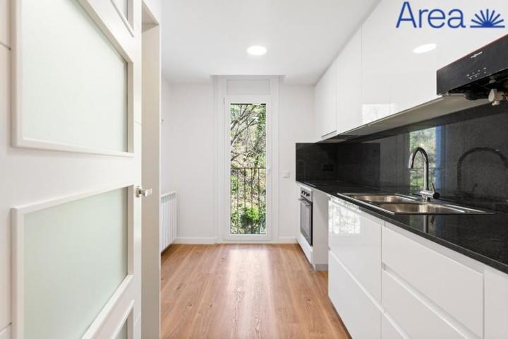 Piso en venta en Campelles, Centro photo 0