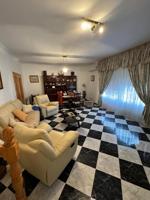 Chalet en venta en Calzadilla de Los Barros, Calzadilla de los Barros photo 0