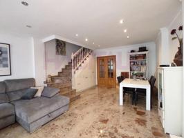 Casa en venta en Rocafort photo 0