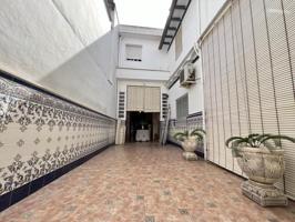 Casa en venta en Alzira photo 0