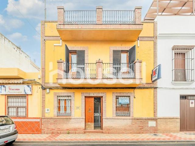 Casa en venta en Alcalá de Guadaira photo 0