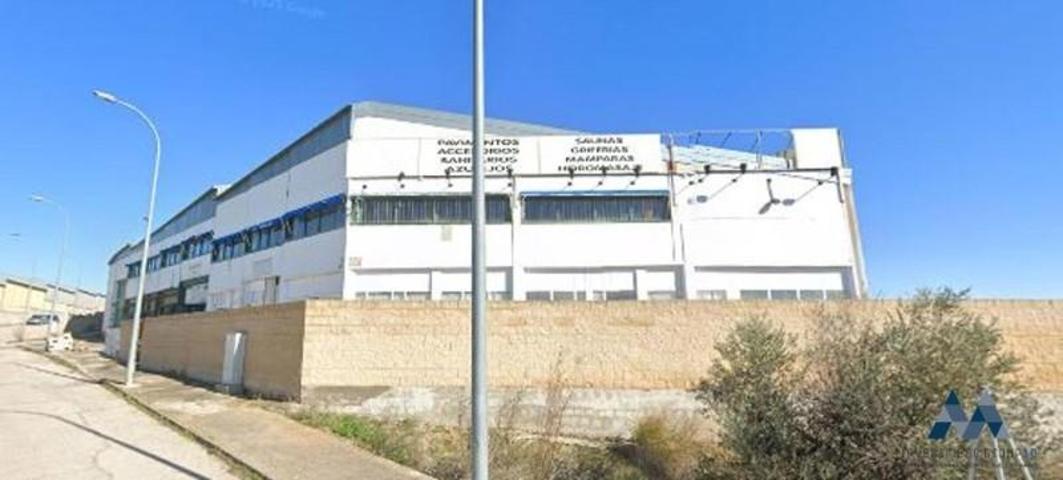 Nave industrial en venta en Chozas de Canales, Calle Jorge Manrique, 45960 photo 0