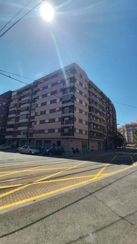 Piso en venta en Valencia, Trinitat photo 0