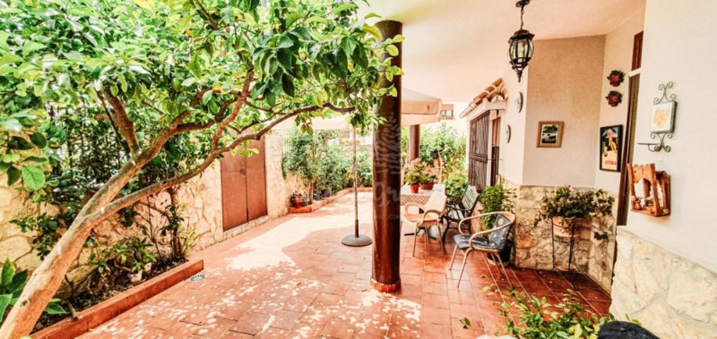 Chalet en venta en Yunquera, Yunquera photo 0