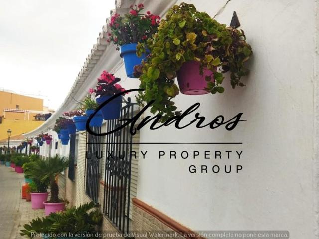 Casa en venta en Estepona, Huerta Nueva photo 0