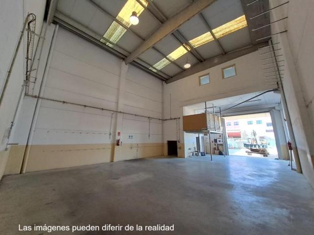 Nave industrial en venta en Llinars del Vallès, Llinars del Vallès photo 0