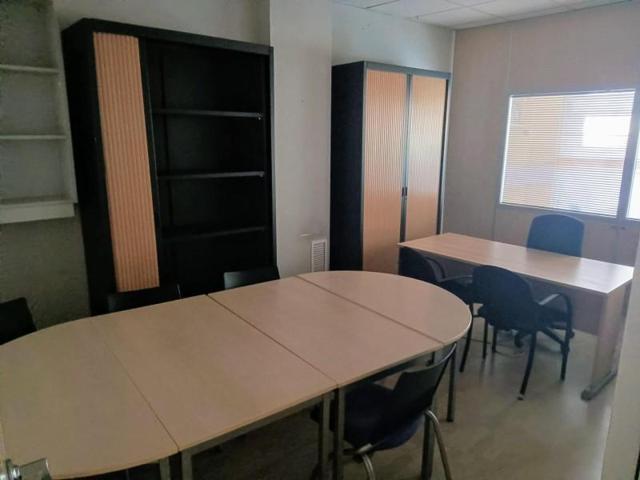 Local comercial en venta en Zaragoza, Romareda photo 0