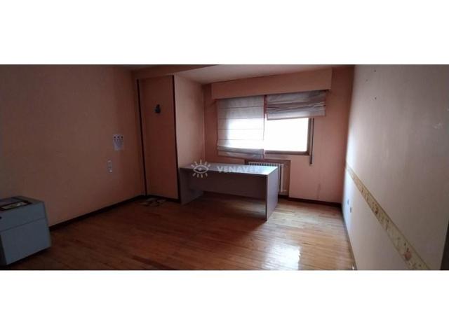 Apartamento en venta en Ourense photo 0