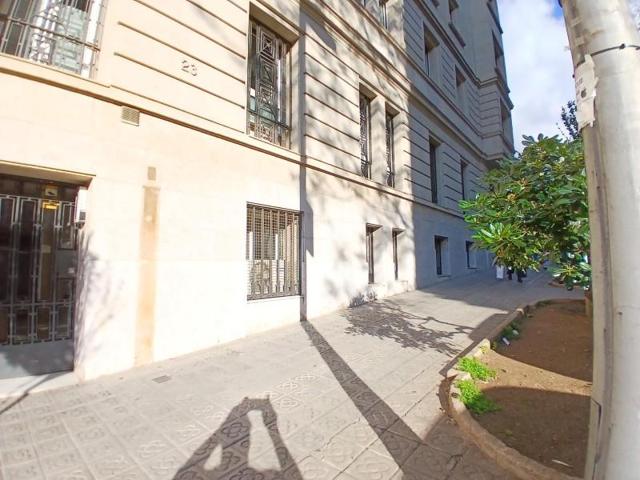 Planta baja en venta en Barcelona, Sarrià photo 0