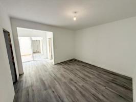 Piso en venta en Terrassa photo 0