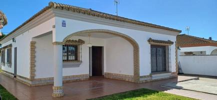 Chalet en venta en Chiclana de la Frontera, Marquesado photo 0