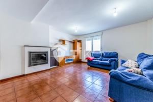 Casa en venta en Tudela de Duero photo 0