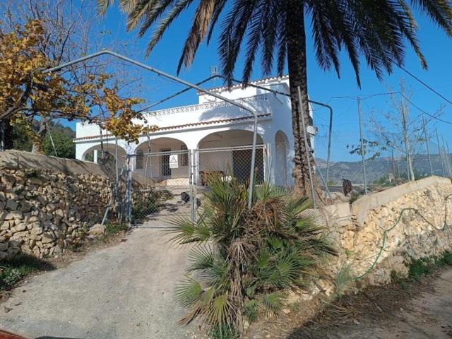 Casa en venta en Callosa d'En Sarria, Callosa photo 0