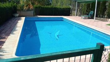 Chalet en venta en Chiva, Área de Chiva photo 0