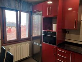 Piso en venta en Sestao, El casco photo 0