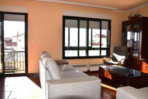 Adosada en venta en Ribeira photo 0