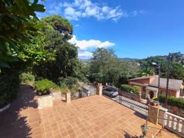 Chalet en venta en Lloret de Mar photo 0