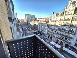 Piso en venta en Vigo, Rúa de Urzáiz, 36201 photo 0