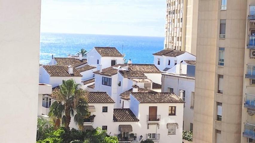 Piso en venta en Torremolinos, Centro photo 0