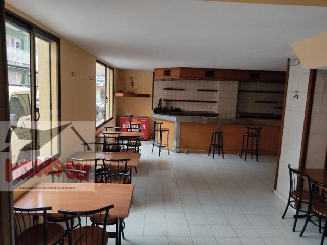 Local comercial en venta en Blanes photo 0