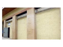 Local comercial en venta en Badajoz photo 0