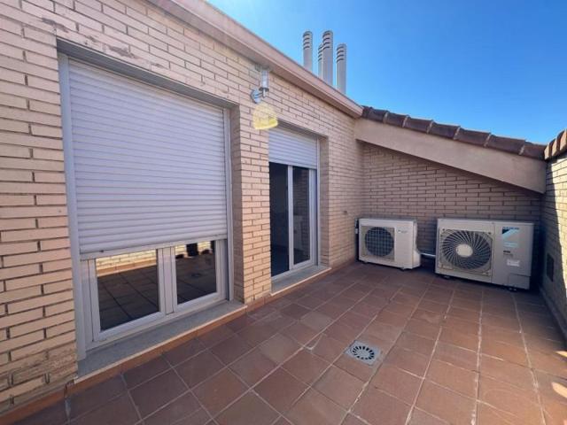 Duplex en venta en Badajoz, Maria Auxiliadora - Barriada LLera photo 0