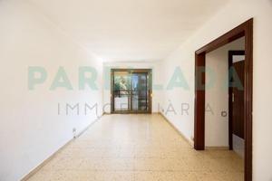 Piso en venta en Badalona, Bufala photo 0
