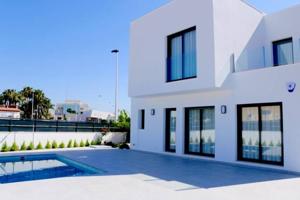 Chalet en venta en Murcia, Murcia photo 0