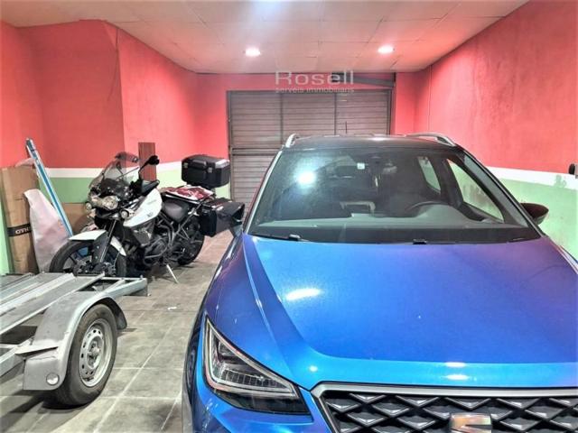 Adosada en venta en Terrassa, POBLE NOU. ZONA ESPORTIVA photo 0