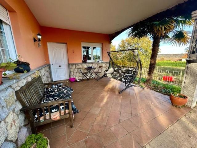 Casa en venta en Sariegos photo 0