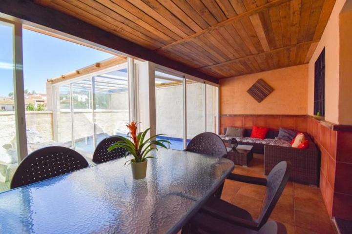 Chalet en venta en Arriate photo 0