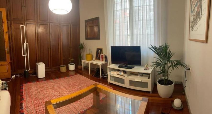 Piso en venta en Vigo, Casco Vello photo 0