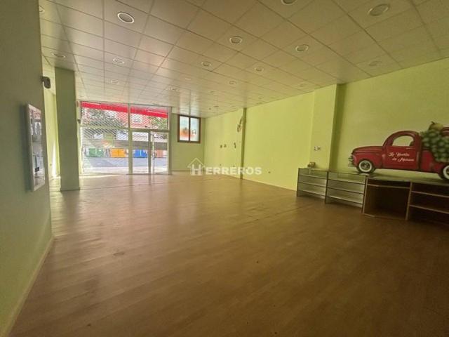 Local comercial en venta en Logroño, Centro photo 0