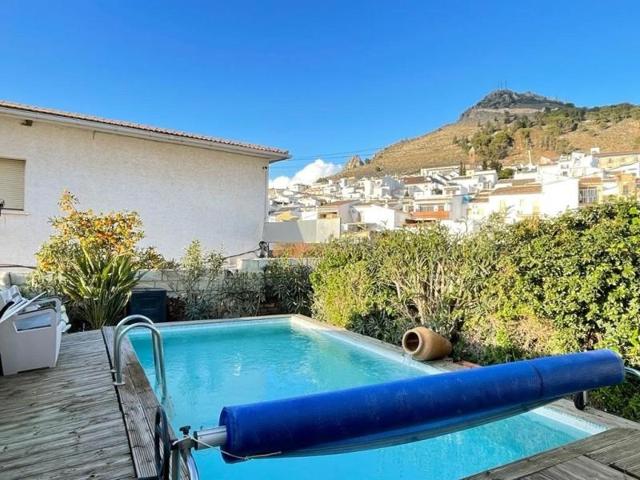 Casa en venta en Archidona, Centro del pueblo photo 0