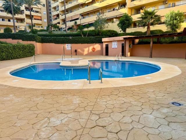 Apartamento en venta en Fuengirola, Los Pacos photo 0