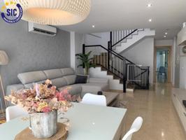 Adosada en venta en Nules, Avd. generalitad valenciana photo 0