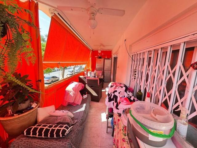 Piso en venta en La Pineda, Les botigues de mar 1 photo 0