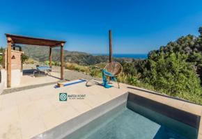 Casa con terreno en venta en Almuñécar photo 0