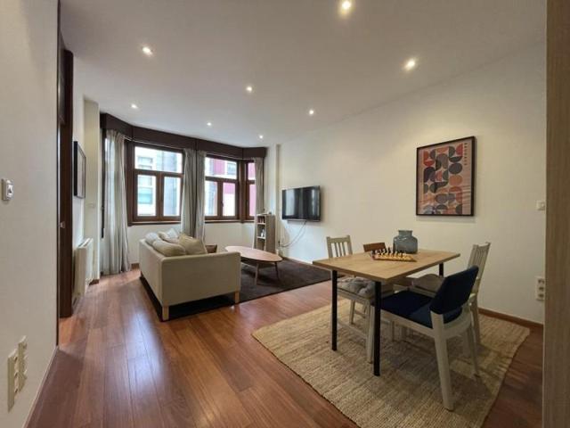 Piso en venta en A Coruña, Rúa la Paz, 15007 photo 0