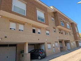 Adosada en venta en Alzira, Urbanitzacions i Pedanies Nord photo 0