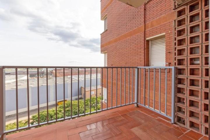 Piso en venta en Viladecans, Hospital photo 0