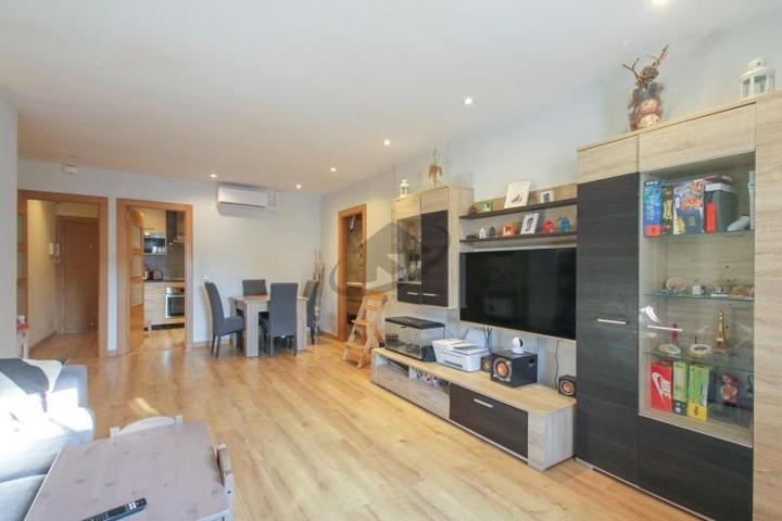 Aticos en venta en Barberà del Vallès, - - photo 0