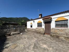 Adosada en venta en Benaocaz, Andalucia photo 0