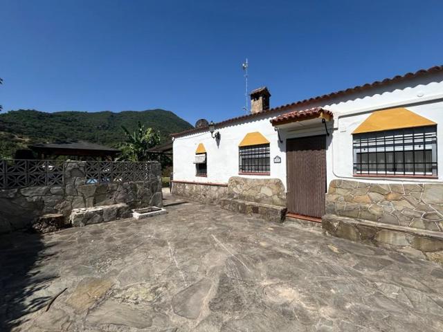 Adosada en venta en Benaocaz, Andalucia photo 0