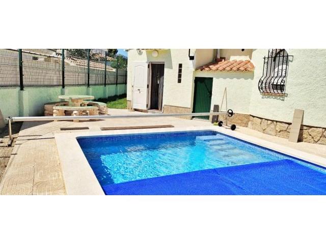 Chalet en venta en Mont-roig del Camp photo 0